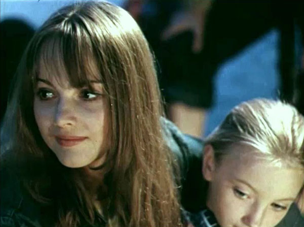 Мне снится мой город. Кадр из фильма «Завтрак на траве»