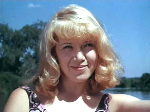 Где живёшь ты на свете. Кадр из фильма «Завтрак на траве»