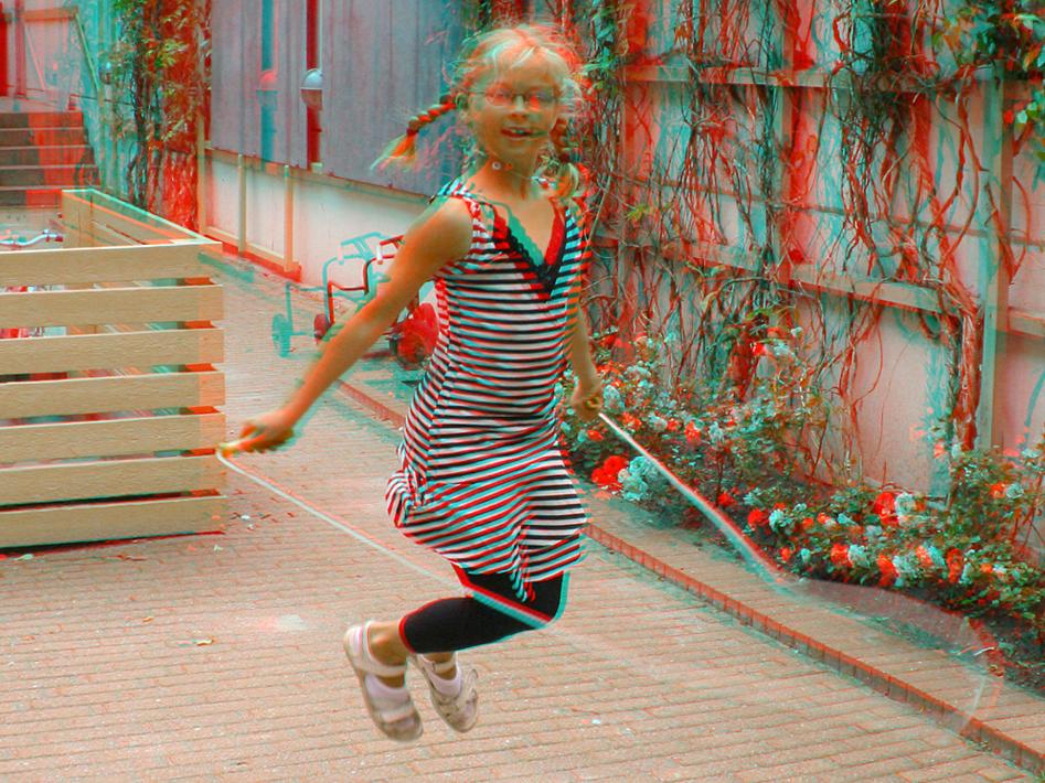 Анаглиф - Девочка прыгает со скакалкой Анаглиф - Девочка прыгает со скакалкой