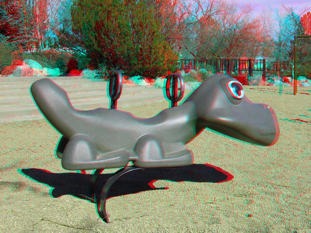 Анаглиф - Качели на детской площадке Анаглиф - Качели на детской площадке