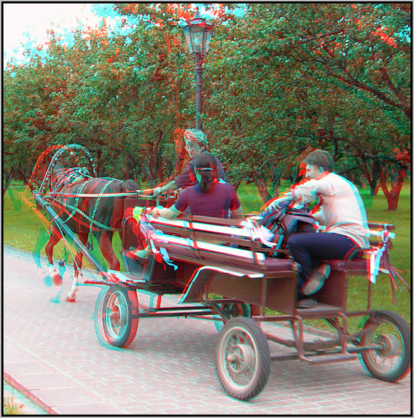 Анаглиф - Катание на тележке, запряженной лошадью Анаглиф - Катание на тележке, запряженной лошадью