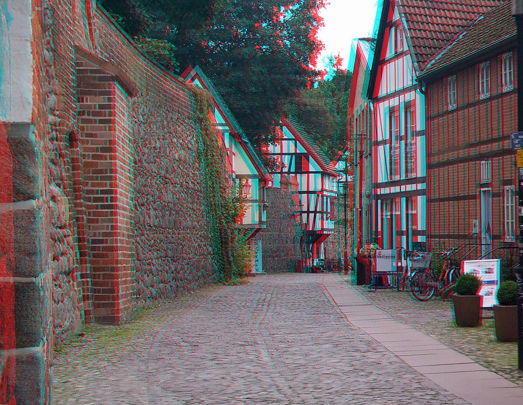 Анаглиф - Узенькая европейская улочка Анаглиф - Узенькая европейская улочка